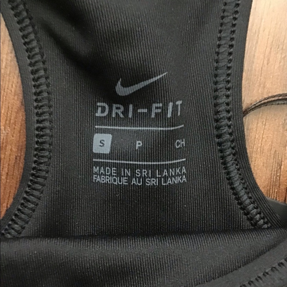 Nike sports bra women’s size small new with tags - Picture 2 of 3